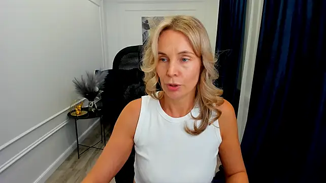 Sinty_Devis Chat XXX live