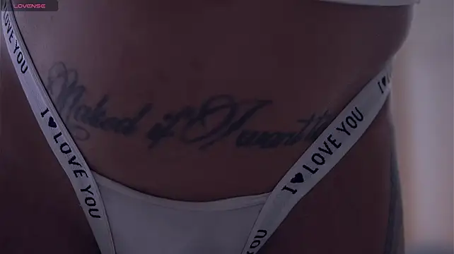 צ'אט XXX בשידור חי של TSGisele