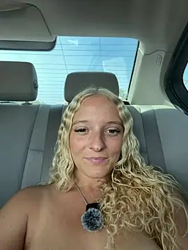 Pokazy przed kamerką – Sophie_cute06