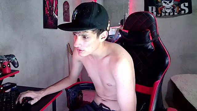 flaquito_junior Chat XXX live