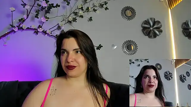 Chat XXX en directo de AngeliqueBoyer__