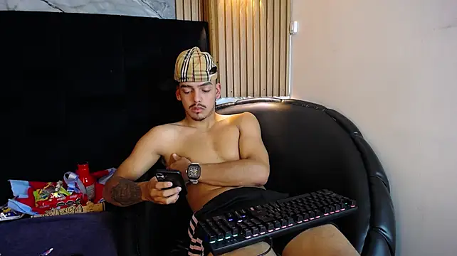 Bastian_Fox_: вебкам-шоу