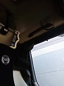 adas-: απευθείας συνομιλία ΧΧΧ