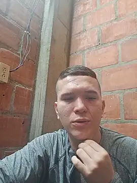 Mikedotow Show in webcam