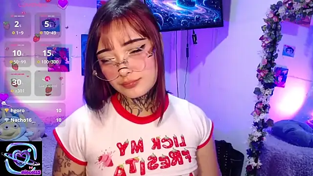 Chatroom XXX en direct de mia_catt05