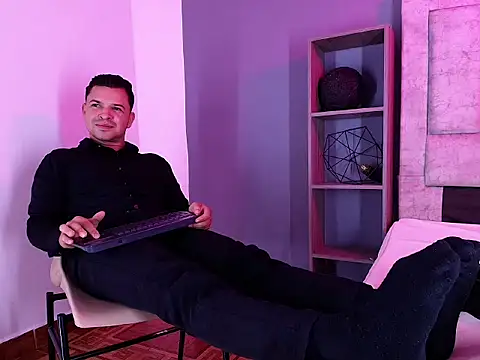 Hey_Noaah Webcam show