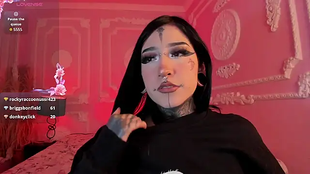 Kat_VonDe's Live XXX Chat
