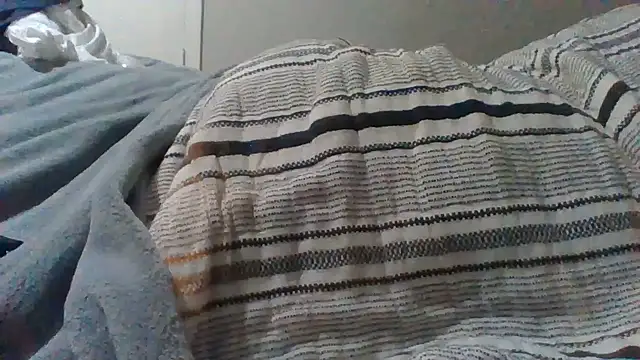 biggzee6 Show in webcam