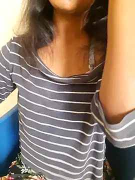 Navya6879's Live XXX Chat