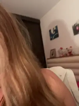 Chat XXX ao vivo de MoraInFire