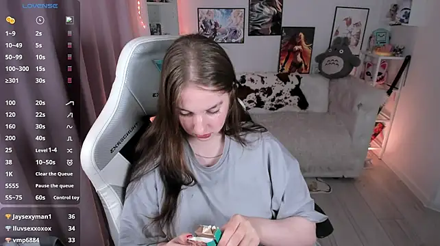 Elisabeth_Binder: онлайн-секс-чат