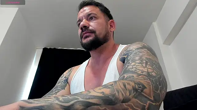 Czat XXX na żywo – musclemonster31