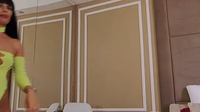 XXX chat uživo modela EllaaLux