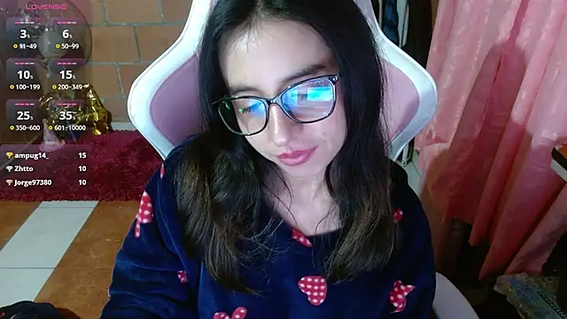 دردشة Maggie_Fox3 الجنسية المباشرة