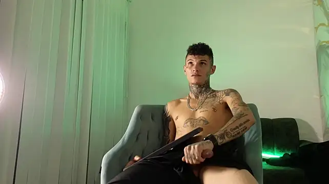 Paulo_527's Live XXX Chat