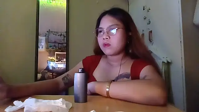 ChiaMogensen Pertunjukan Webcam