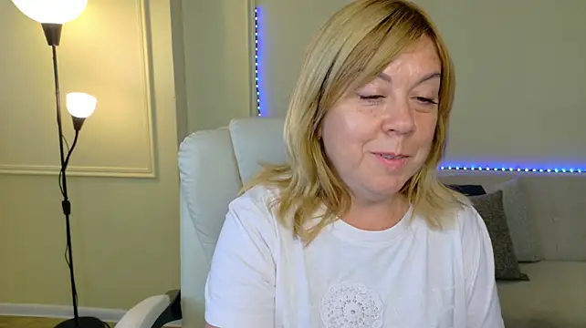 ChristinaDavedes webkamerás műsora