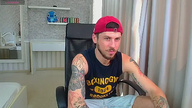 JonahShaw live XXX chat