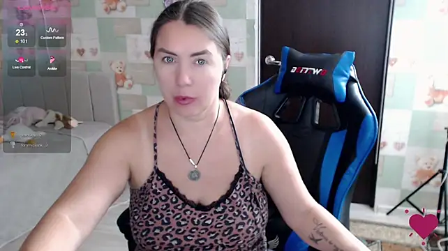 Chat XXX ao vivo de Korolek12