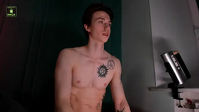 ares_pallini Webcam Show