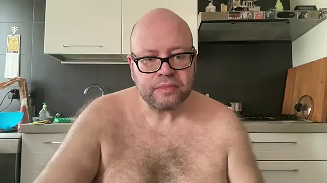 Pokazy przed kamerką – theitalianbear