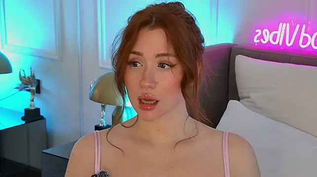 Chat XXX ao vivo de MeganStrane