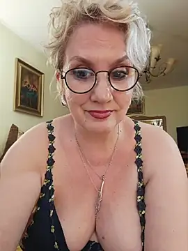 Chat +18 de BrividoFelino ao vivo