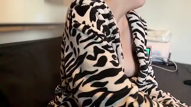 DisguisedTemptationXoxx Live XXX-chat