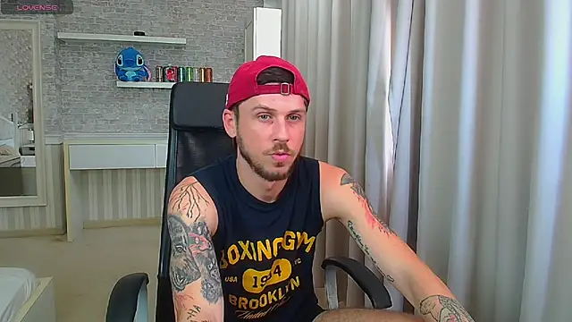 JonahShaw Show Webcam