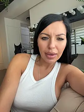 ReynaMoreln Live XXX chat