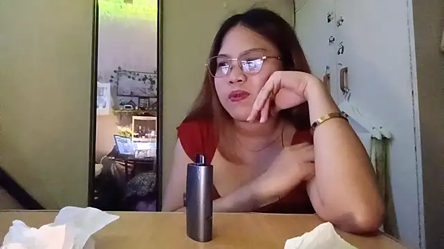 ChiaMogensen Pertunjukan Webcam