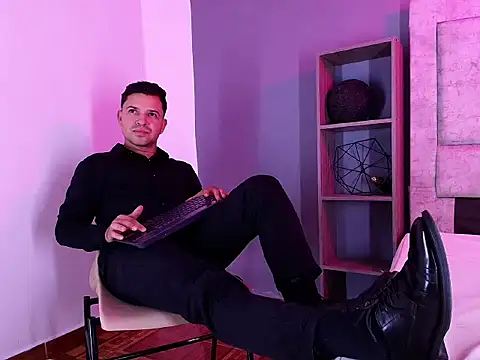 Hey_Noaah XXX чат на живо