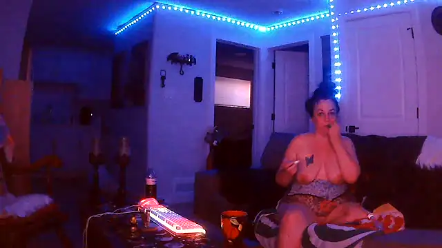 Czat XXX na żywo – Queenemerald