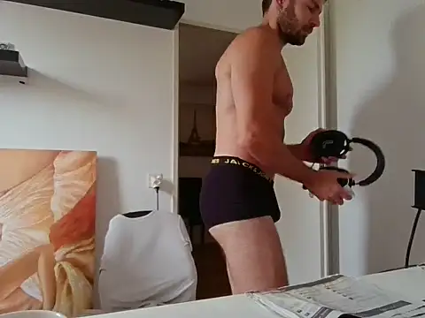 alpha-hunk Live XXX-Chat