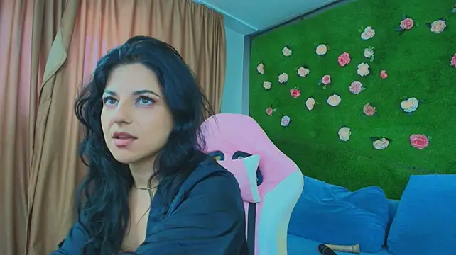 Chat +18 de AmmyFlirty ao vivo