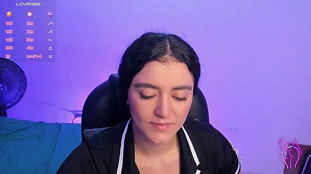 Kathiaa-lee's Live XXX Chat