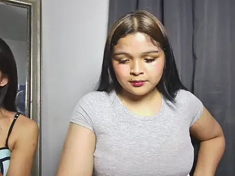 Show webcam de AsianPinayBigBusty