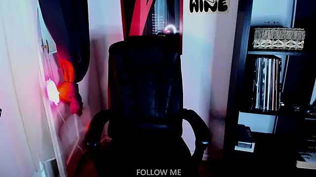 XXX chat uživo modela mistressannskywalker