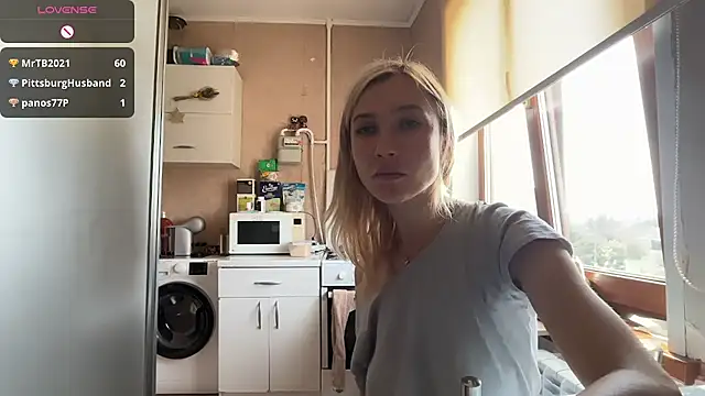 XXX chat uživo modela AngelJeni