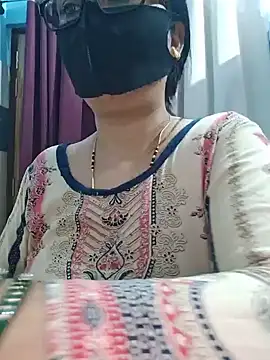 Aishwaryaa_69 Live XXX Chat