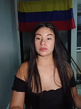 tara20_'s Live XXX Chat