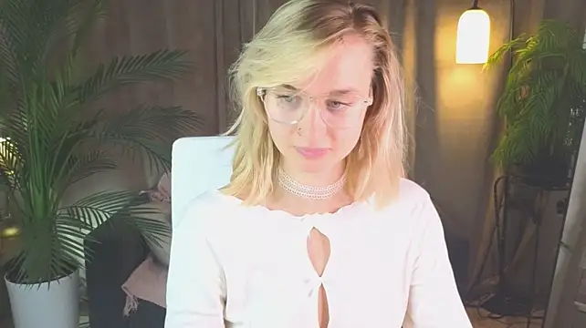 NoraMoreau Live XXX-chat