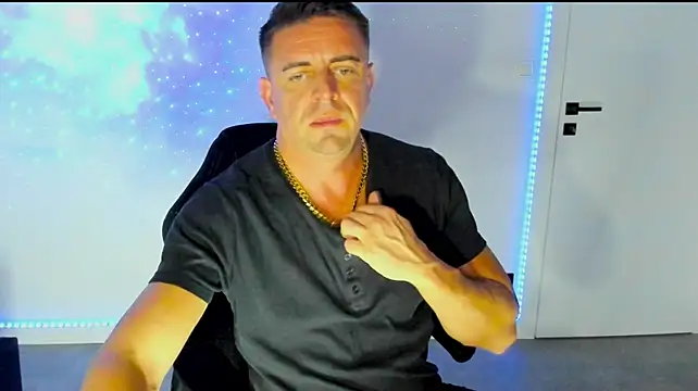 BadBoyVibes84's Live XXX Chat