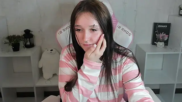 Chat +18 de Emma-Blissa ao vivo