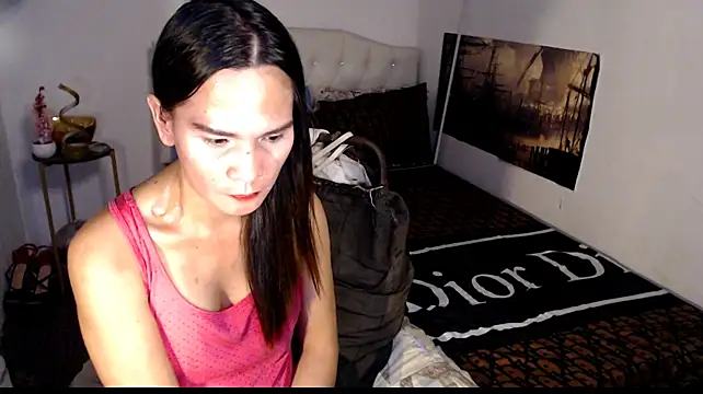 NinaDOM4CUM Adlı Modelin Canlı XXX Sohbeti