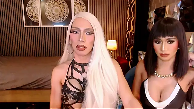 Živý XXX chat PrettyHorseCockTrans