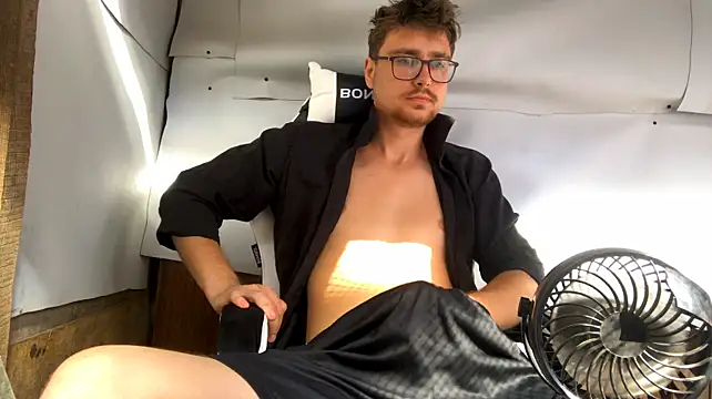 HotGentleman_3003's Live XXX Chat