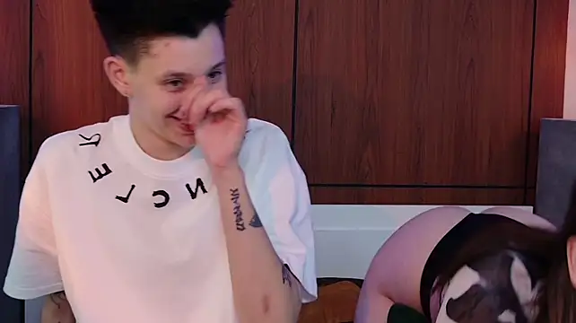 Candy_and_kiss' Live XXX Chat