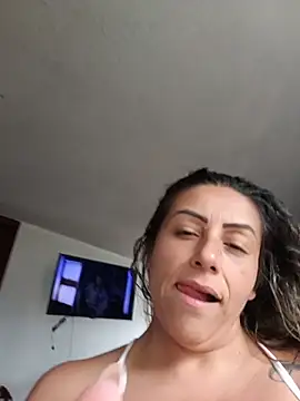 maynor_1998 Adlı Modelin Canlı XXX Sohbeti