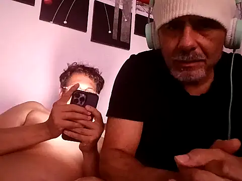 Chat XXX en directo de Electriboy90
